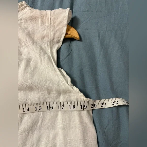 🖤Old Navy Crinkle Guaze Ruffle Cap Sleeve Top - Picture 7 of 8